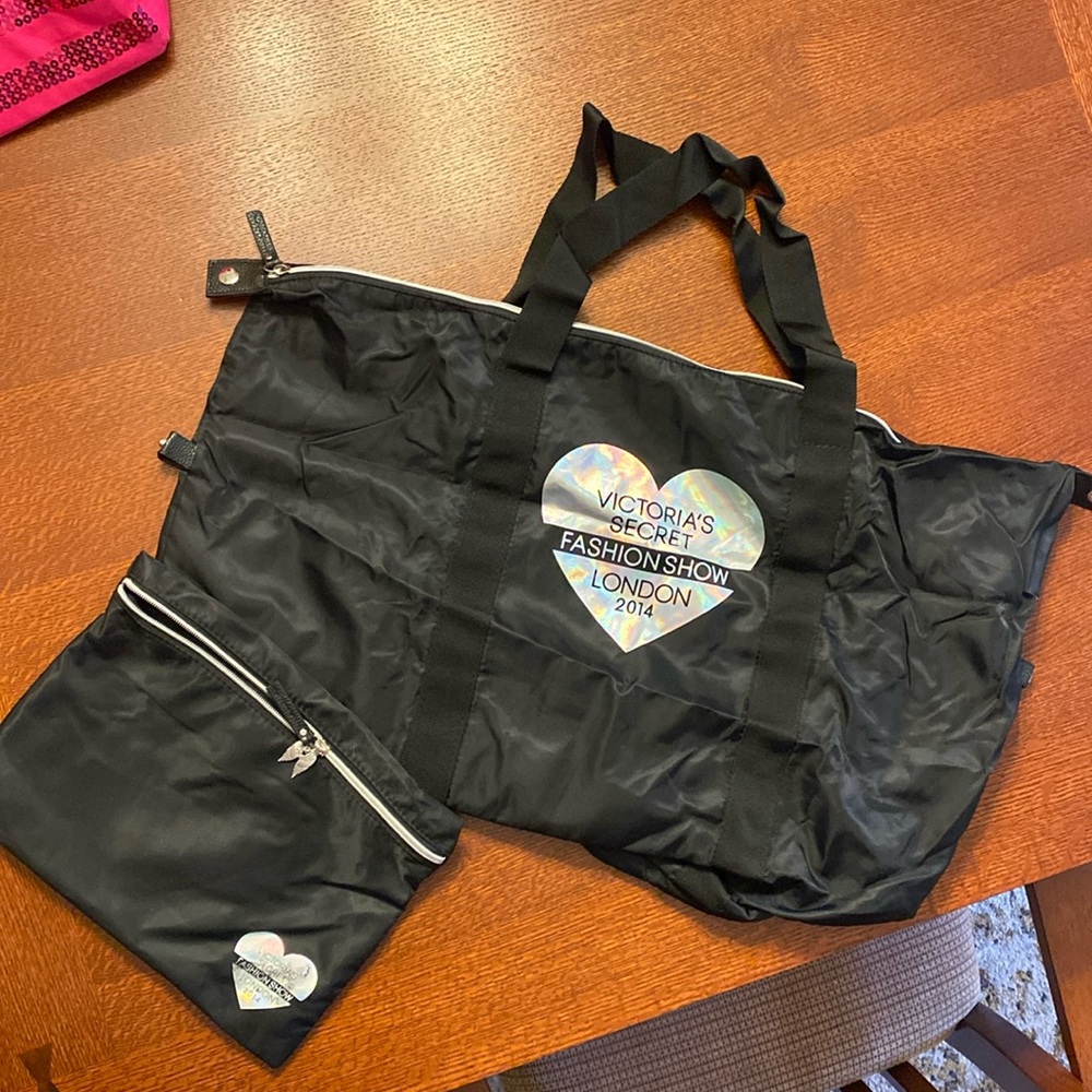 VICTORIA’S SECRET fashion show tote - NEW